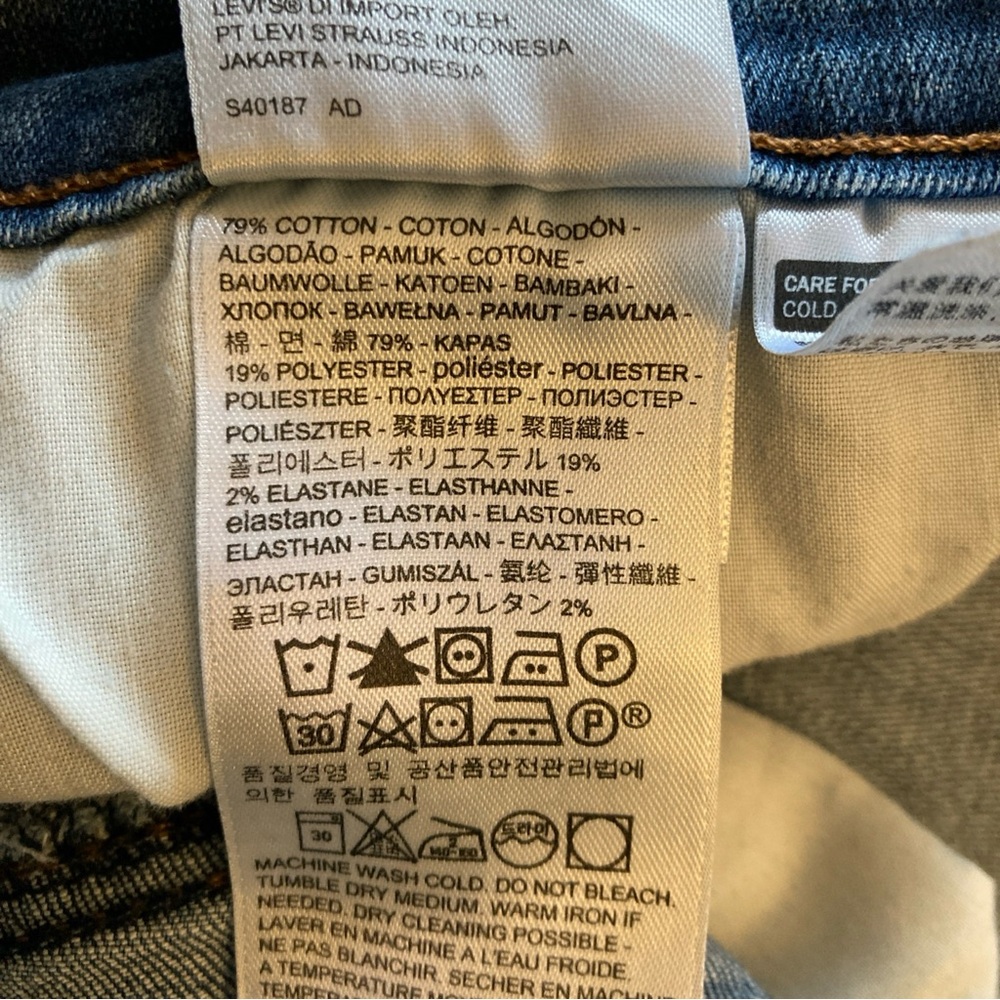 Levi’s Slimming Boot Jeans 34x30 - Picture 8 of 8